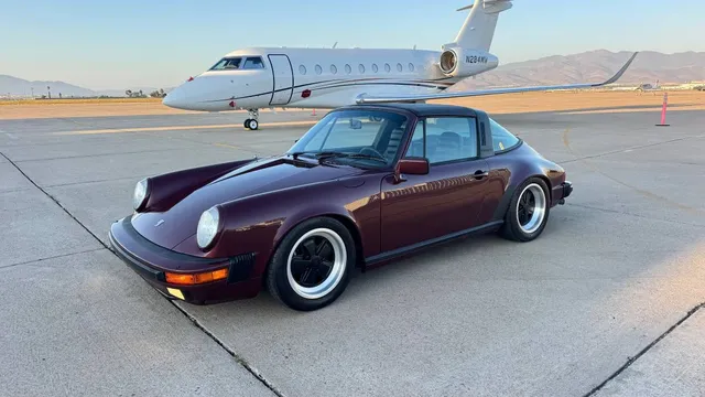 1984 Porsche 911 Carrera Targa