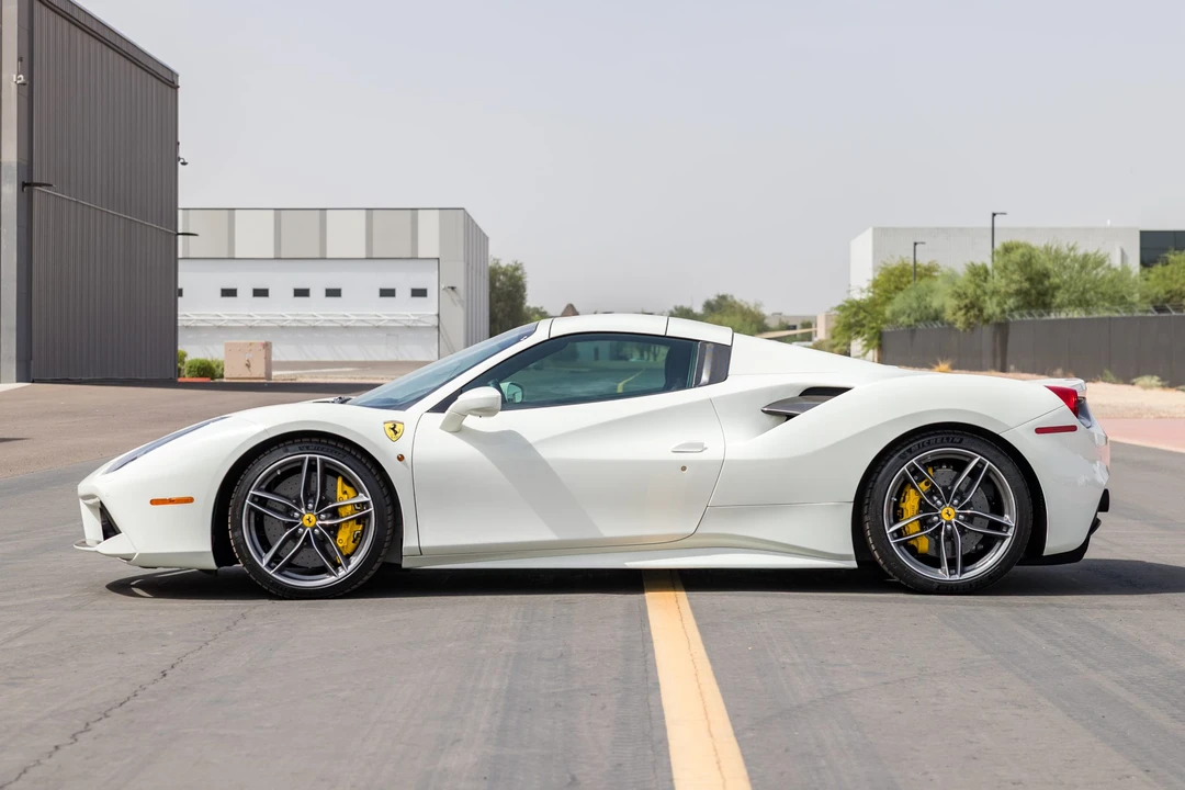 2018 Ferrari 488 Spider - Image 16 of 31