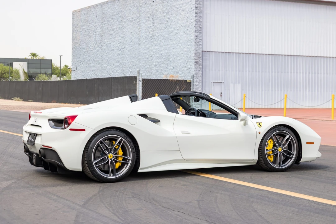 2018 Ferrari 488 Spider - Image 5 of 31