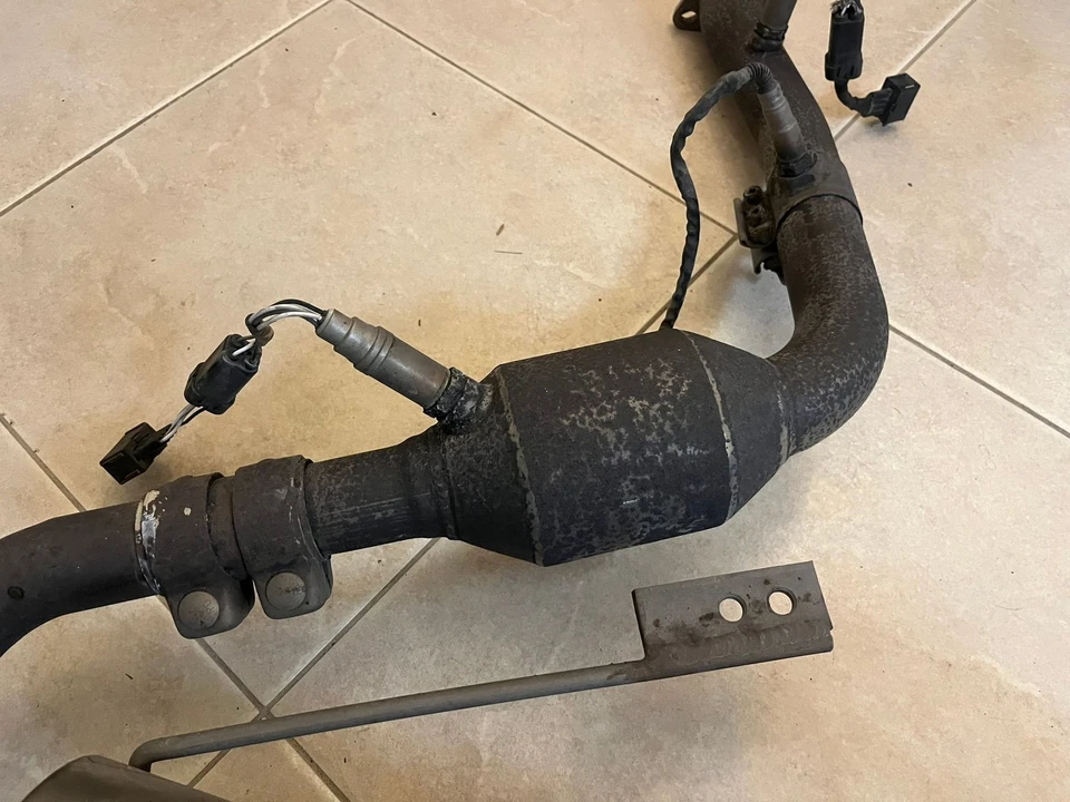 1999 Parts & Memorabilia Mechanical Components - Image 17 of 29
