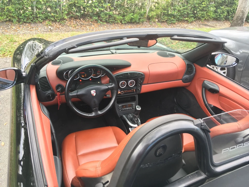 1999 Parts & Memorabilia Seats & Interior - Image 17 of 22
