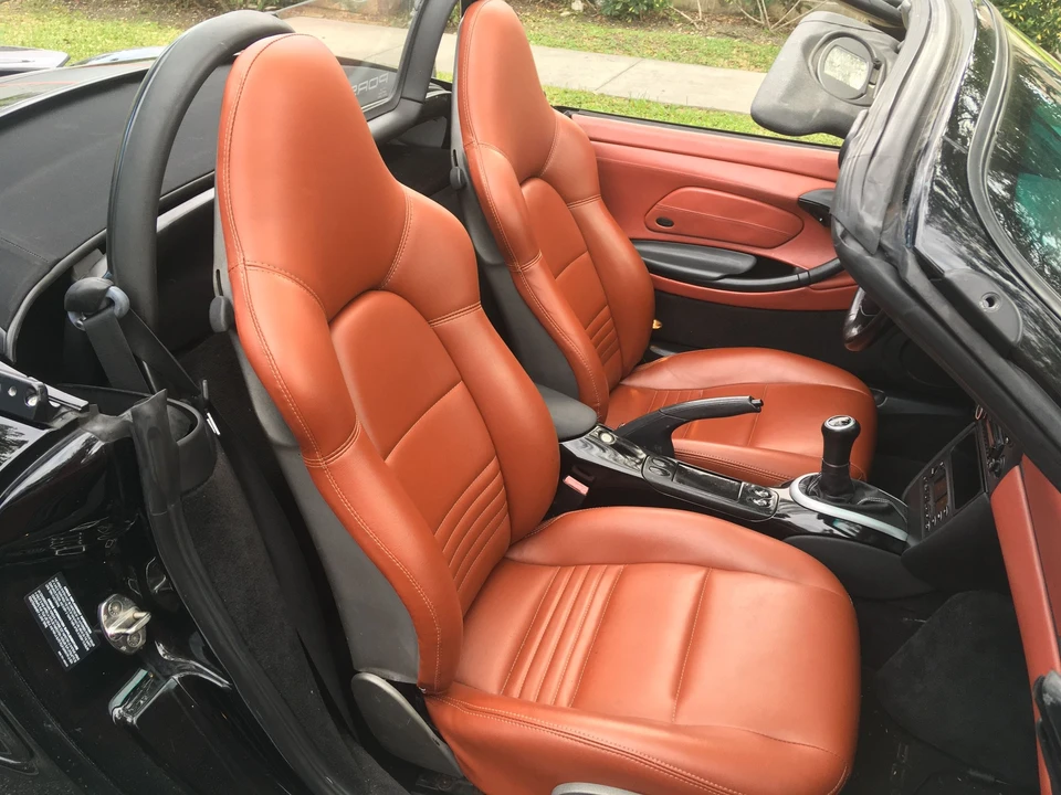 1999 Parts & Memorabilia Seats & Interior - Image 18 of 22