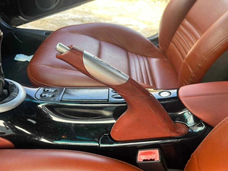 1999 Parts & Memorabilia Seats & Interior - Image 19 of 22