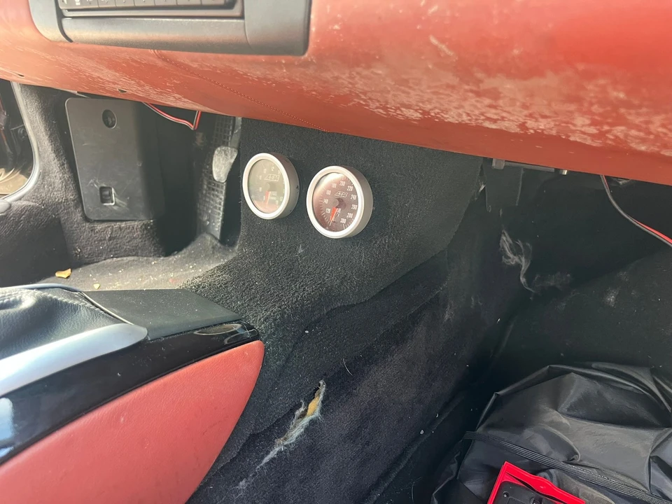 1999 Parts & Memorabilia Seats & Interior - Image 14 of 22