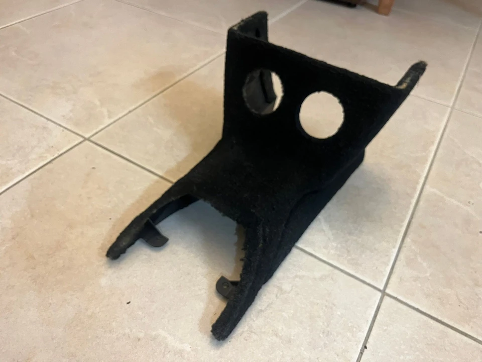 1999 Parts & Memorabilia Seats & Interior - Image 12 of 22