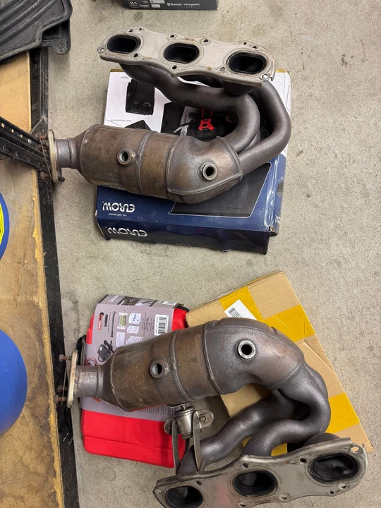 1997 Parts & Memorabilia Mechanical Components - Image 2 of 2