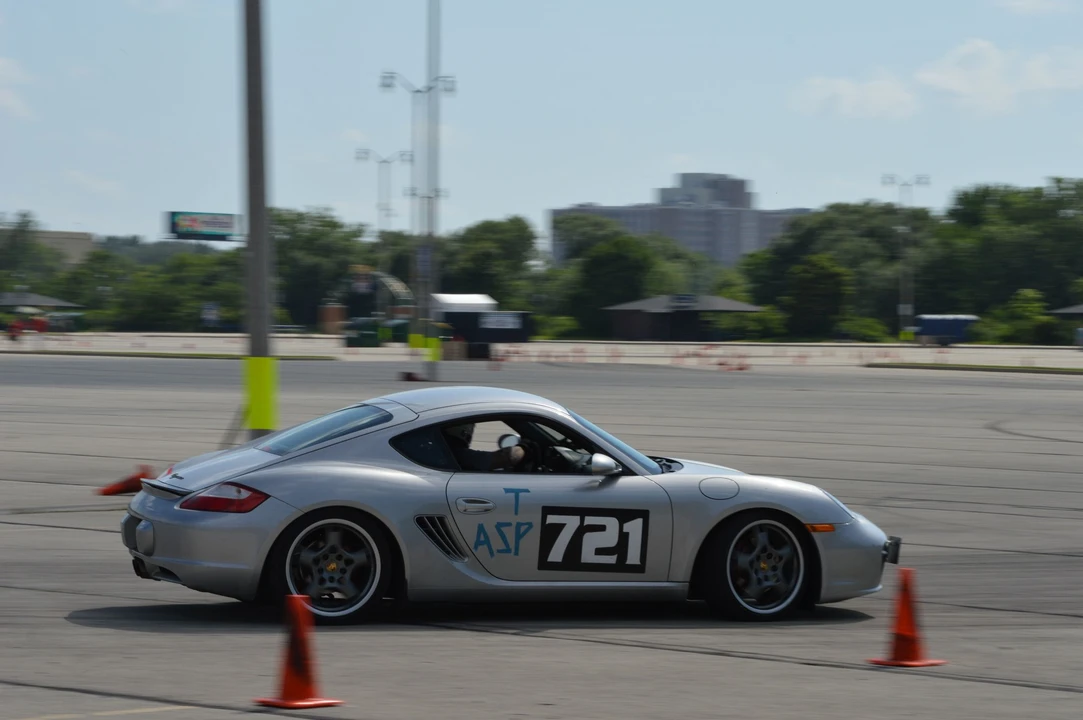 2010 Porsche 987 Cayman S - Image 6 of 16