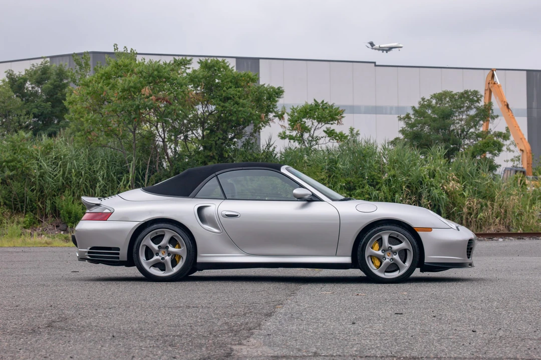 2005 Porsche 996 Turbo - Image 26 of 31