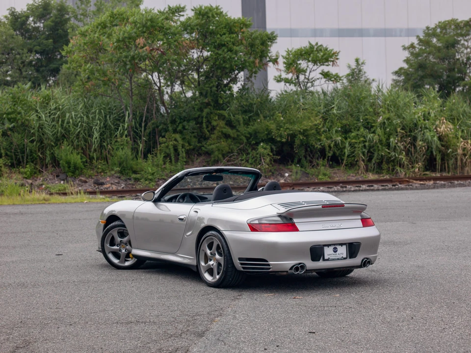 2005 Porsche 996 Turbo - Image 15 of 31
