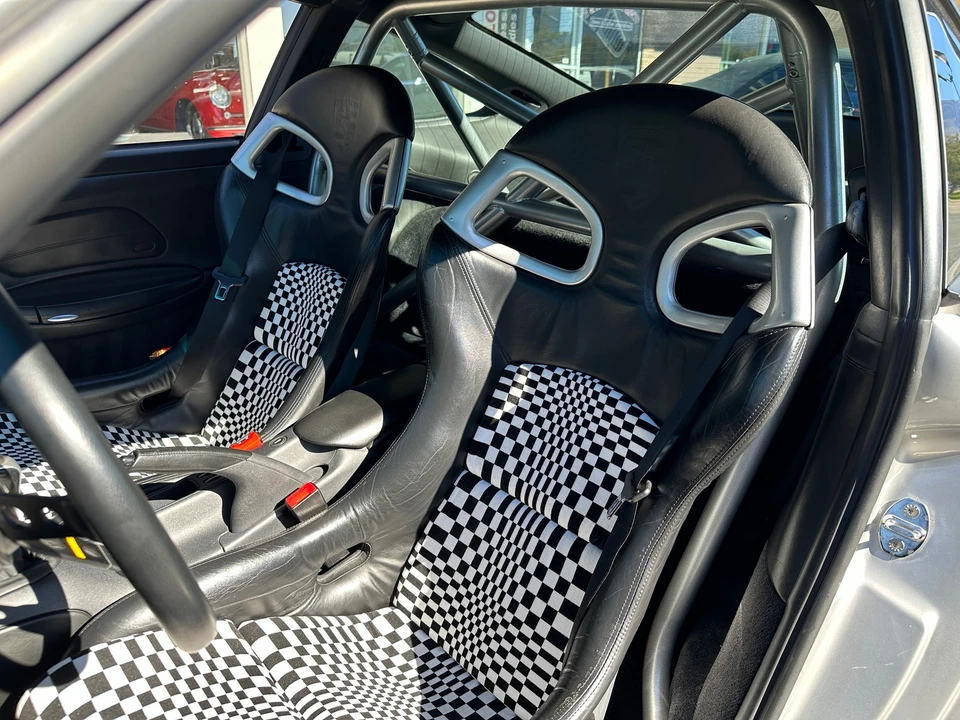1999 Porsche 996 Carrera - Image 21 of 31
