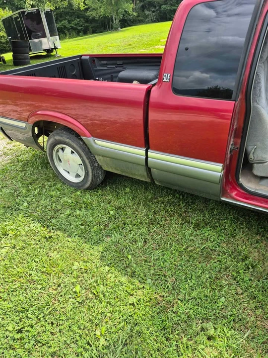 GMC C/K 3rd Gen - Image 8 of 10