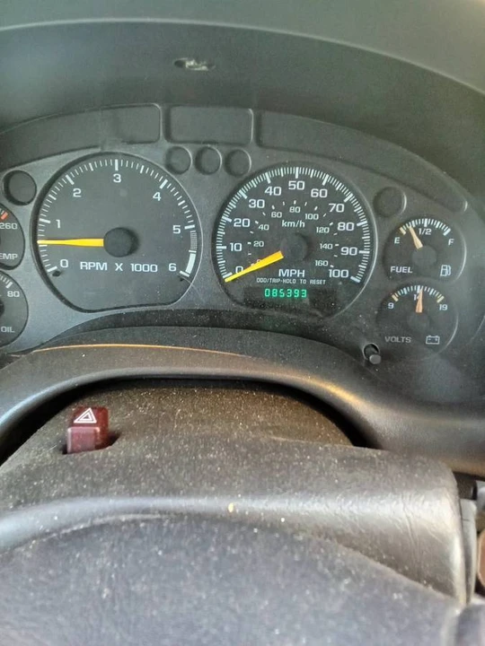 1999 GMC S-15 Jimmy 2nd Gen - Image 6 of 6
