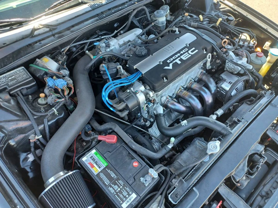 1999 Honda Prelude 5th Gen - Image 12 of 21