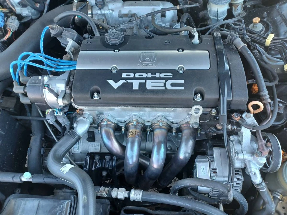 1999 Honda Prelude 5th Gen - Image 14 of 21