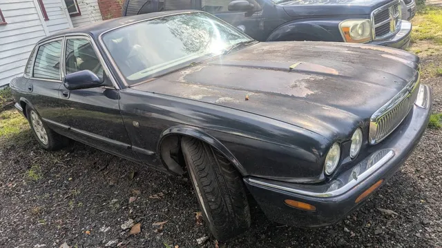 1999 Jaguar XJ8