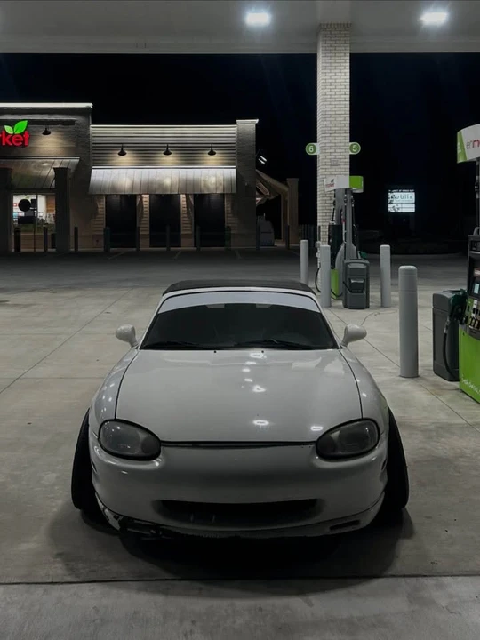 1999 Mazda NB MX-5 Miata - Image 4 of 5