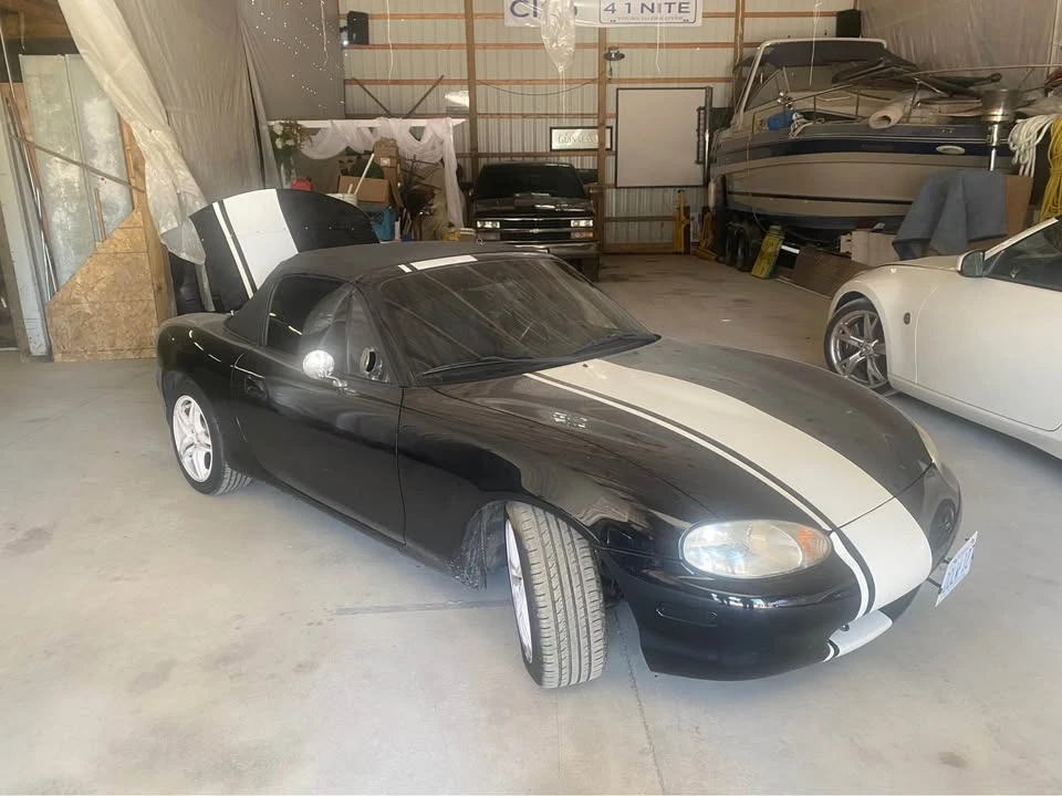 1999 Mazda NB MX-5 Miata - Image 2 of 3