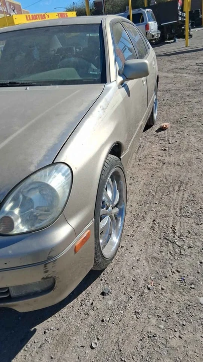 1999 Lexus GS 2nd Gen - Image 4 of 5