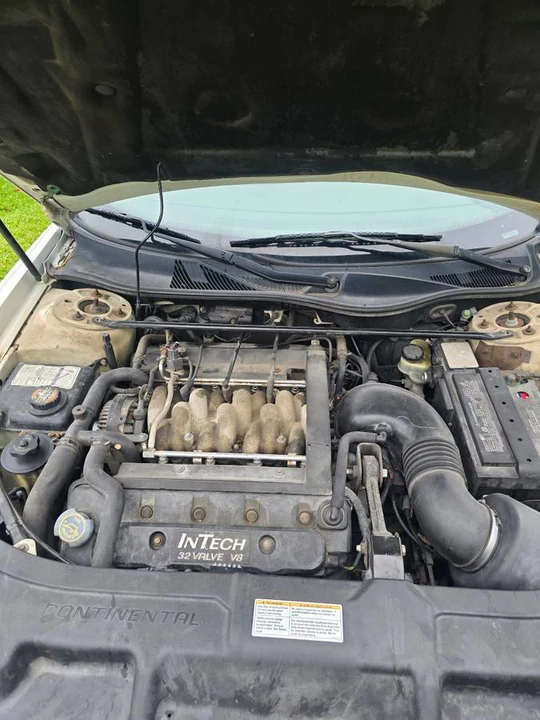 1999 Lincoln Continental 9th Gen - Image 10 of 12