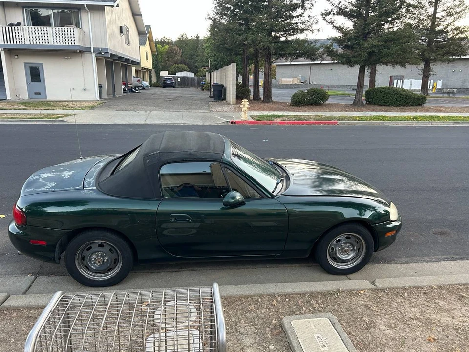 1999 Mazda NB MX-5 Miata - Image 5 of 6
