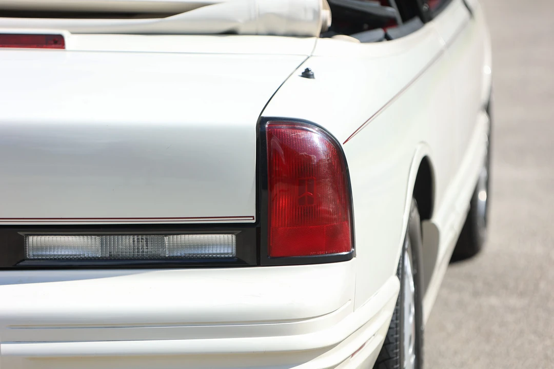 1992 Oldsmobile Cutlass - Image 13 of 31