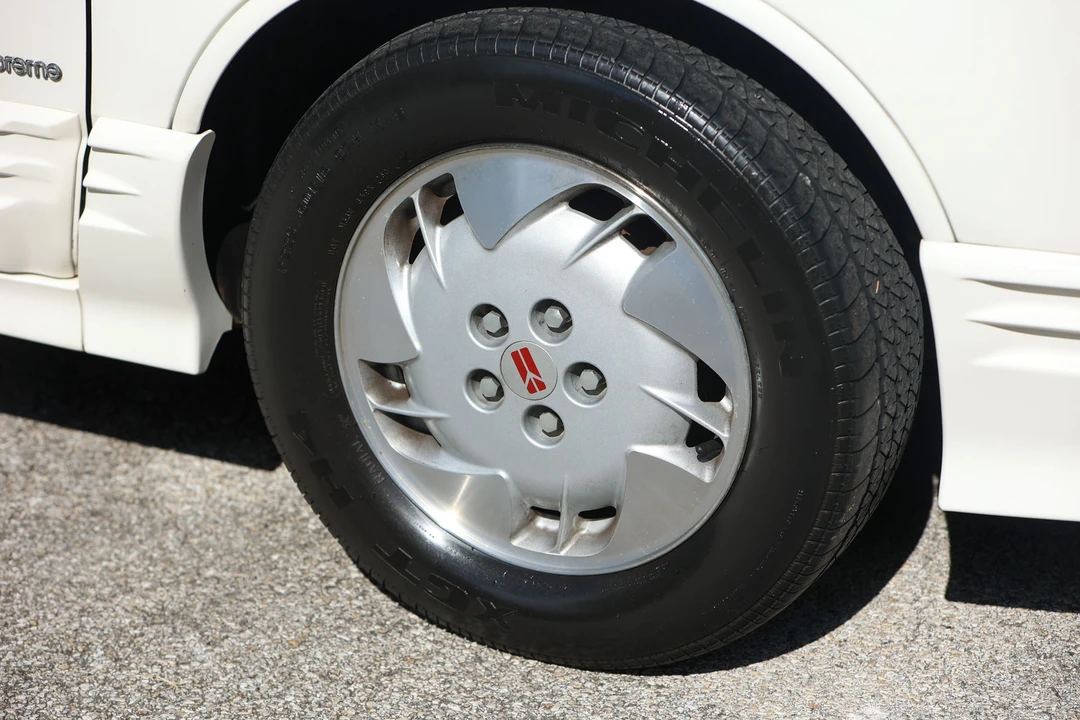 1992 Oldsmobile Cutlass - Image 14 of 31
