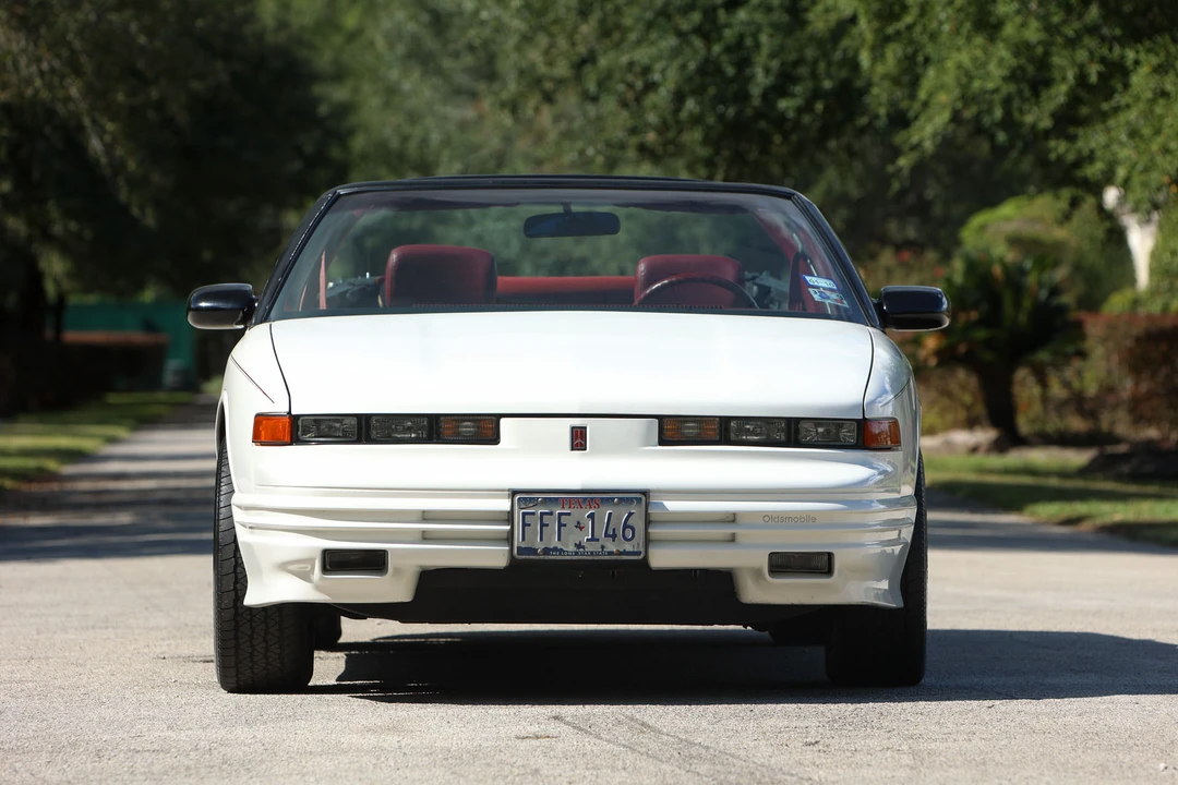 1992 Oldsmobile Cutlass - Image 2 of 31