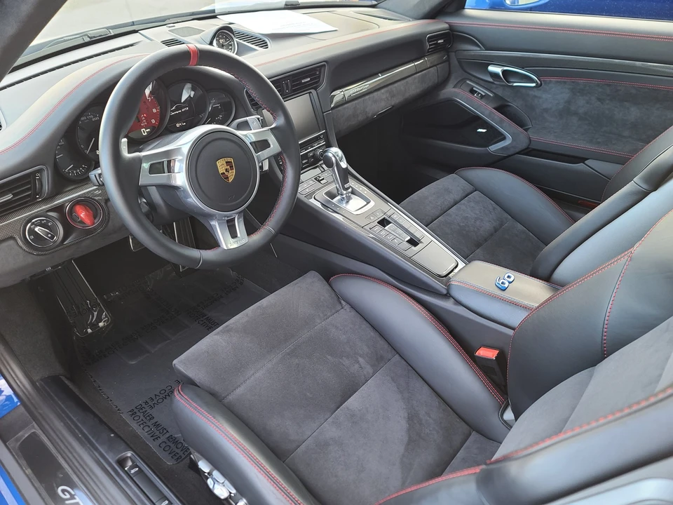 2016 Porsche 911 - Image 16 of 21