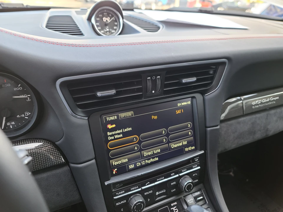 2016 Porsche 911 - Image 13 of 21
