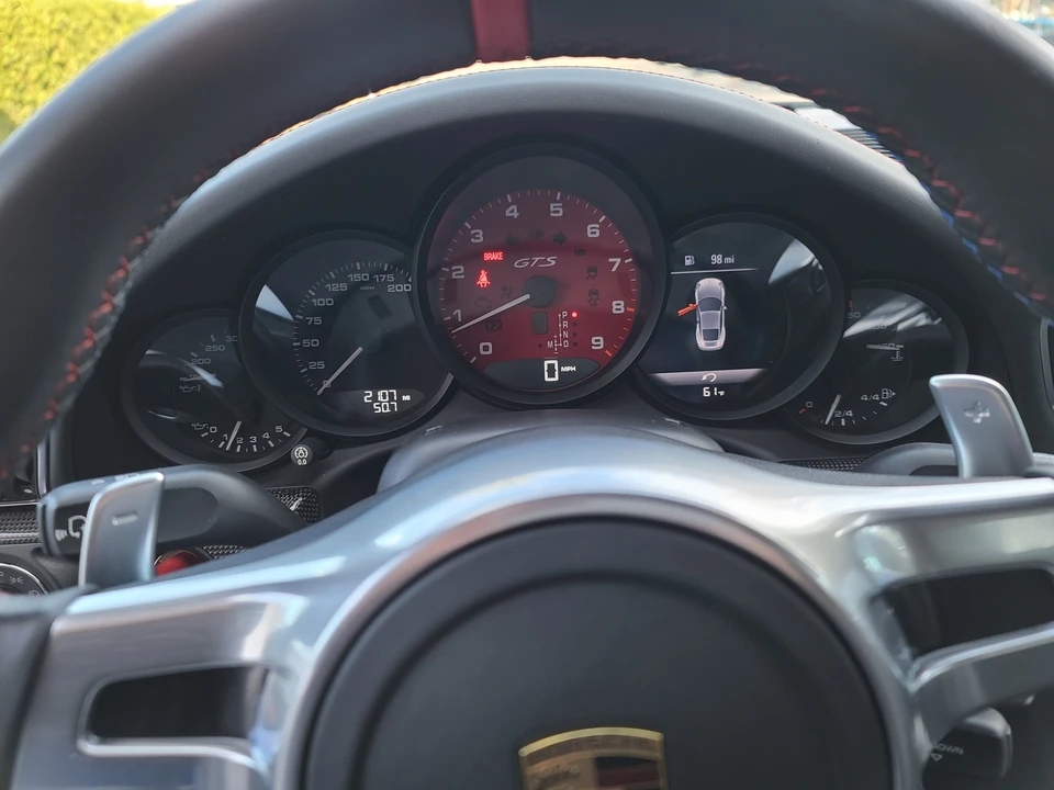 2016 Porsche 911 - Image 12 of 21