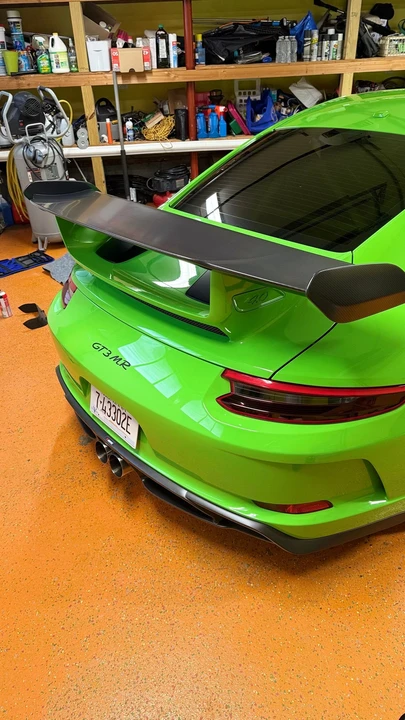 2015 Parts & Memorabilia Bodywork - Image 5 of 8