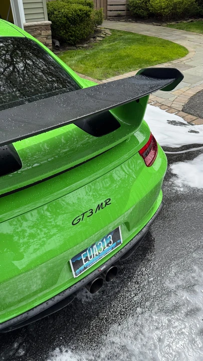 2015 Parts & Memorabilia Bodywork - Image 4 of 8