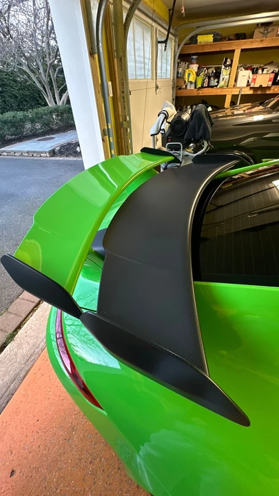 2015 Parts & Memorabilia Bodywork - Image 8 of 8