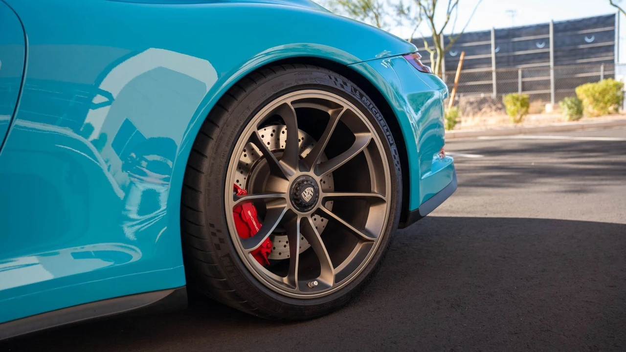 2018 Porsche 991 GT3 - Image 14 of 31