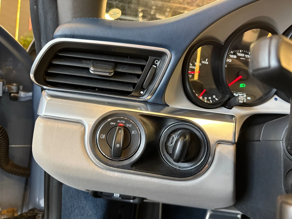 2013 Porsche 991 Carrera S - Image 16 of 20