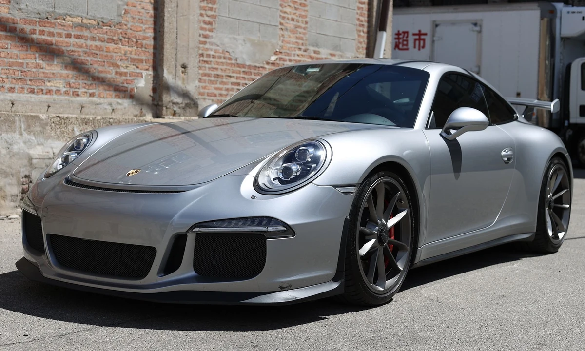 2015 Porsche 991 GT3 - Image 2 of 14