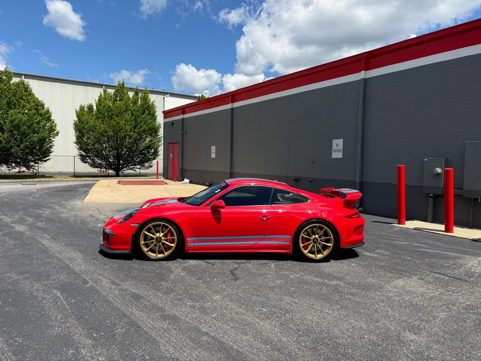2015 Porsche 991 GT3 - Image 2 of 11
