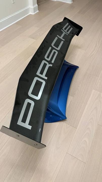 2013 Parts & Memorabilia Bodywork - Image 2 of 7