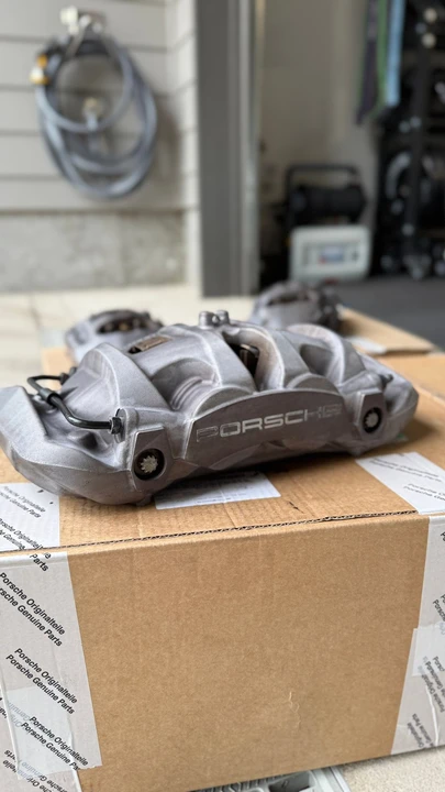 2018 Parts & Memorabilia Mechanical Components - Image 2 of 5