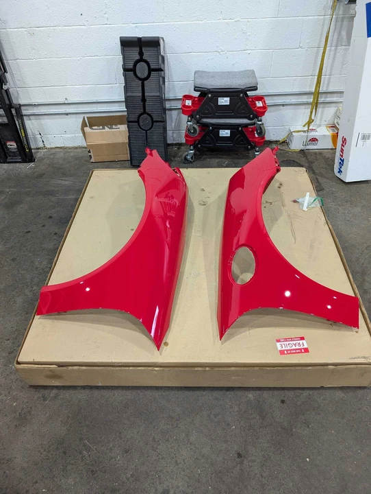 2015 Parts & Memorabilia Bodywork - Image 7 of 11