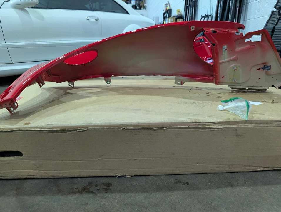 2015 Parts & Memorabilia Bodywork - Image 8 of 11