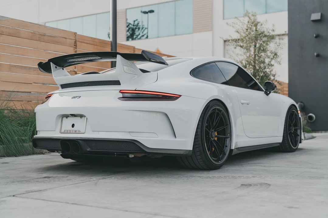 2018 Porsche 991 GT3 - Image 3 of 5