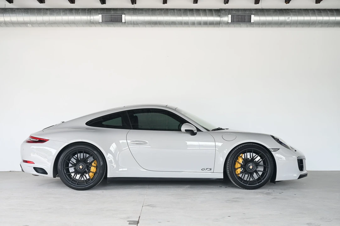 2018 Porsche 991 Carrera GTS - Image 16 of 17