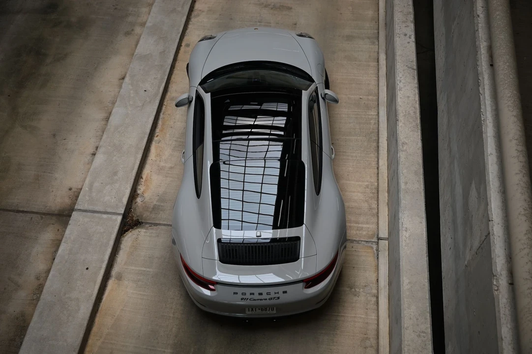 2018 Porsche 991 Carrera GTS - Image 4 of 17