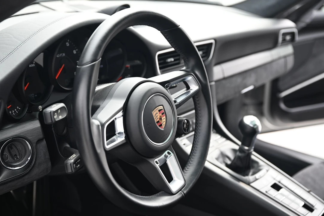 2018 Porsche 991 Carrera GTS - Image 15 of 17
