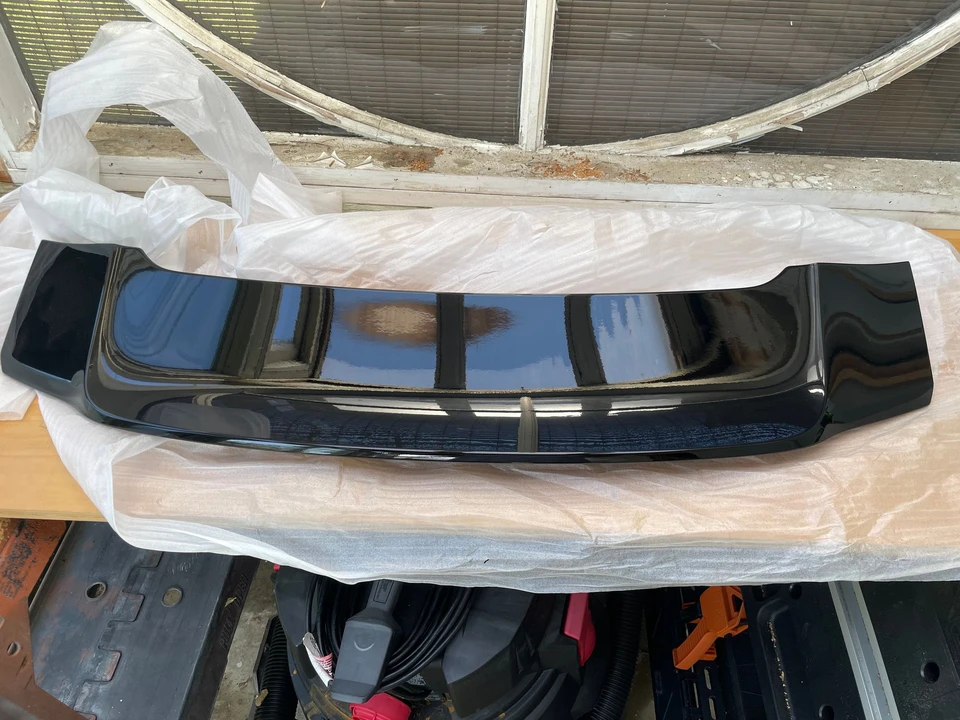 2017 Parts & Memorabilia Bodywork - Image 8 of 11