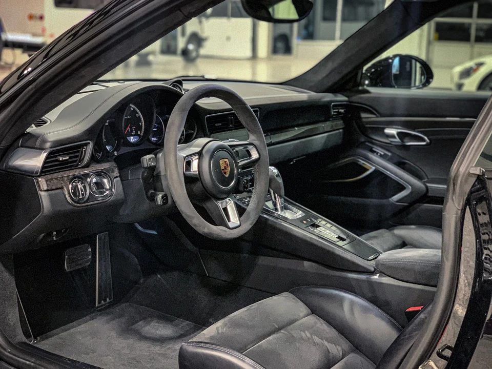 2017 Porsche 991 Turbo - Image 10 of 18
