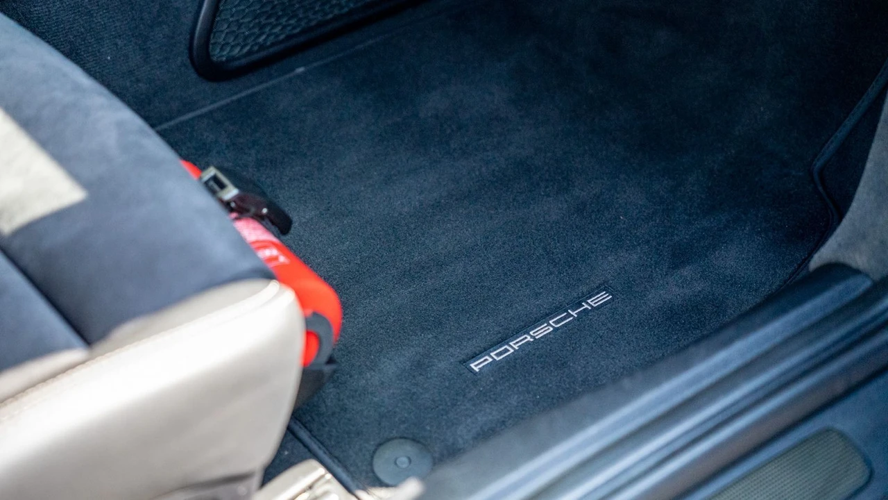2018 Porsche 991 GT3 - Image 19 of 31