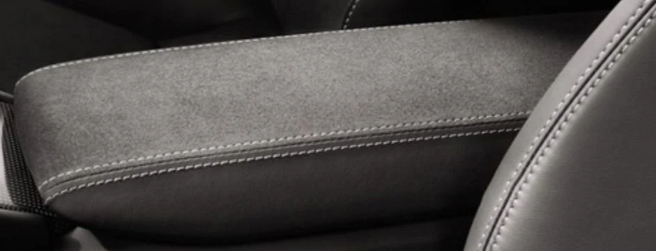 2012 Parts & Memorabilia Seats & Interior - Image 2 of 4