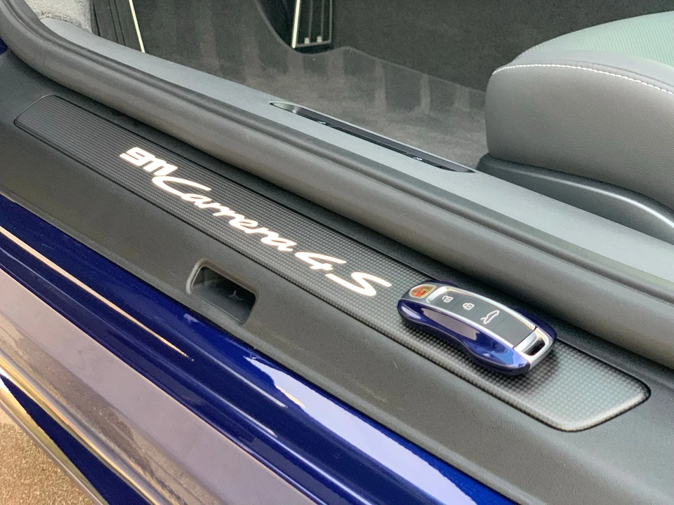 2020 Porsche 992 Carrera 4S - Image 7 of 10